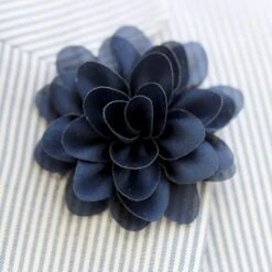 Warren Asher Boutonnière à Fleur Bleu Marine "La Subtile" -Bijouterie Soldes Boutique 10936 flower