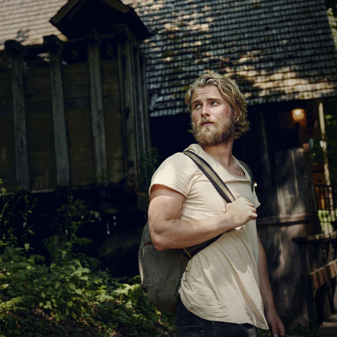 Lucleon Fortis | Bague En Acier Damas Gris Gunmetal Et Argent Avec Incrustation En Lapis-lazuli - 7 Mm 6 Lucleon Fortis | Bague En Acier Damas Gris Gunmetal Et Argent Avec Incrustation En Lapis-lazuli - 7 Mm – Image 4