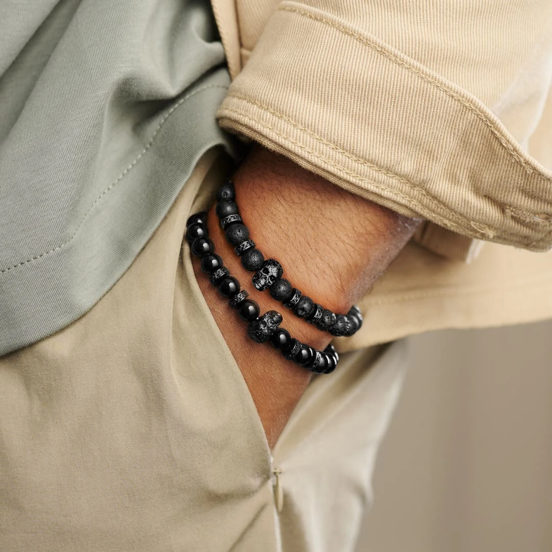 Arkai Bracelets Rico En Pierre De Lave Noire Et Pendentif Crâne En Onyx 4 Arkai Bracelets Rico En Pierre De Lave Noire Et Pendentif Crâne En Onyx – Image 2