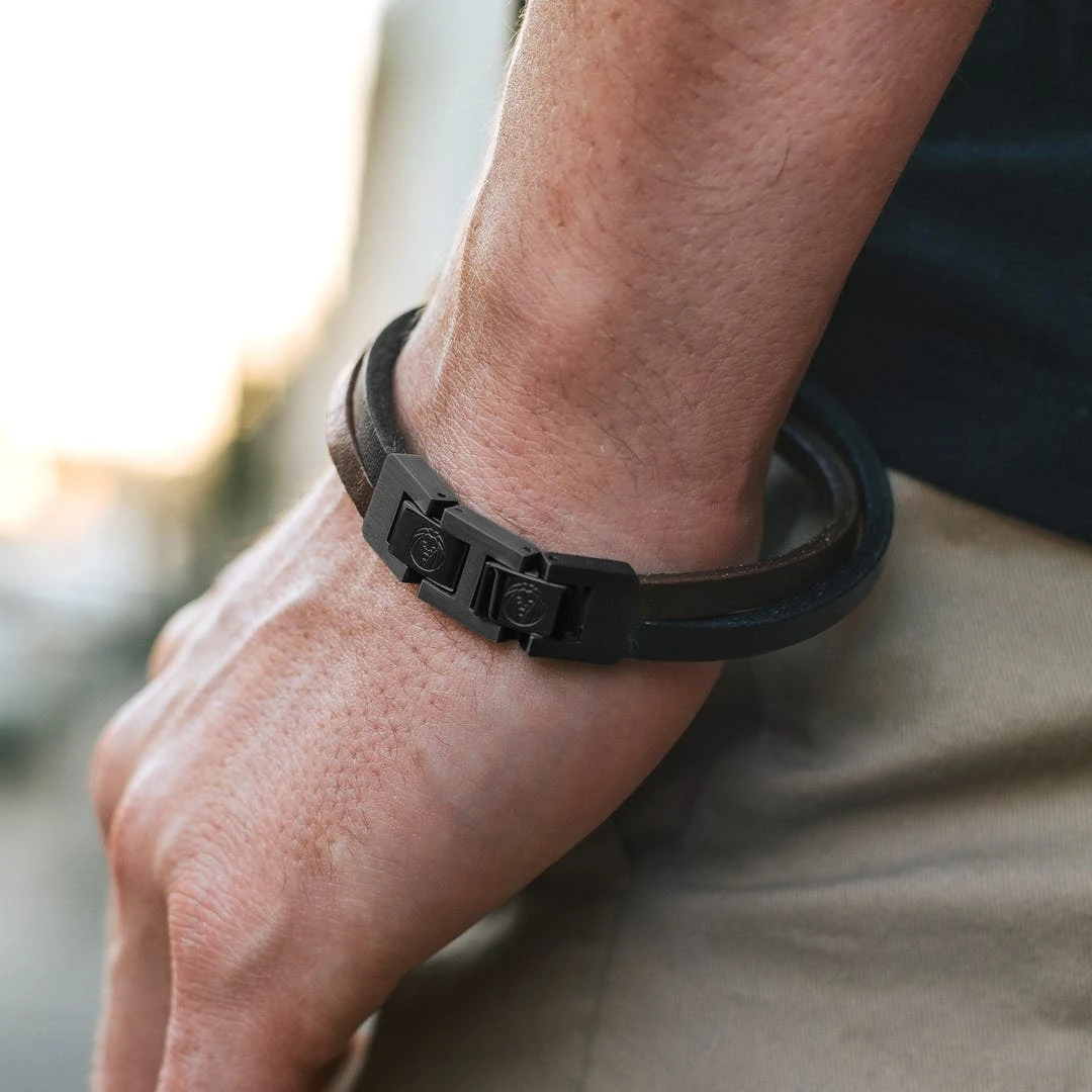 Lucleon Bracelet Roy à Simple Tour En Cuir Foncé Avec Fermoir Noir 8 Lucleon Bracelet Roy à Simple Tour En Cuir Foncé Avec Fermoir Noir – Image 6