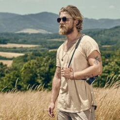 Arkai Atlas | Bracelet En Acier Doré Avec Pendentif L'étoile Polaire 10 Arkai Atlas | Bracelet En Acier Doré Avec Pendentif L'étoile Polaire -Bijouterie Soldes Boutique rel atlas drop35 necklace4 tobias stelzner 1x1 5 25809 25892