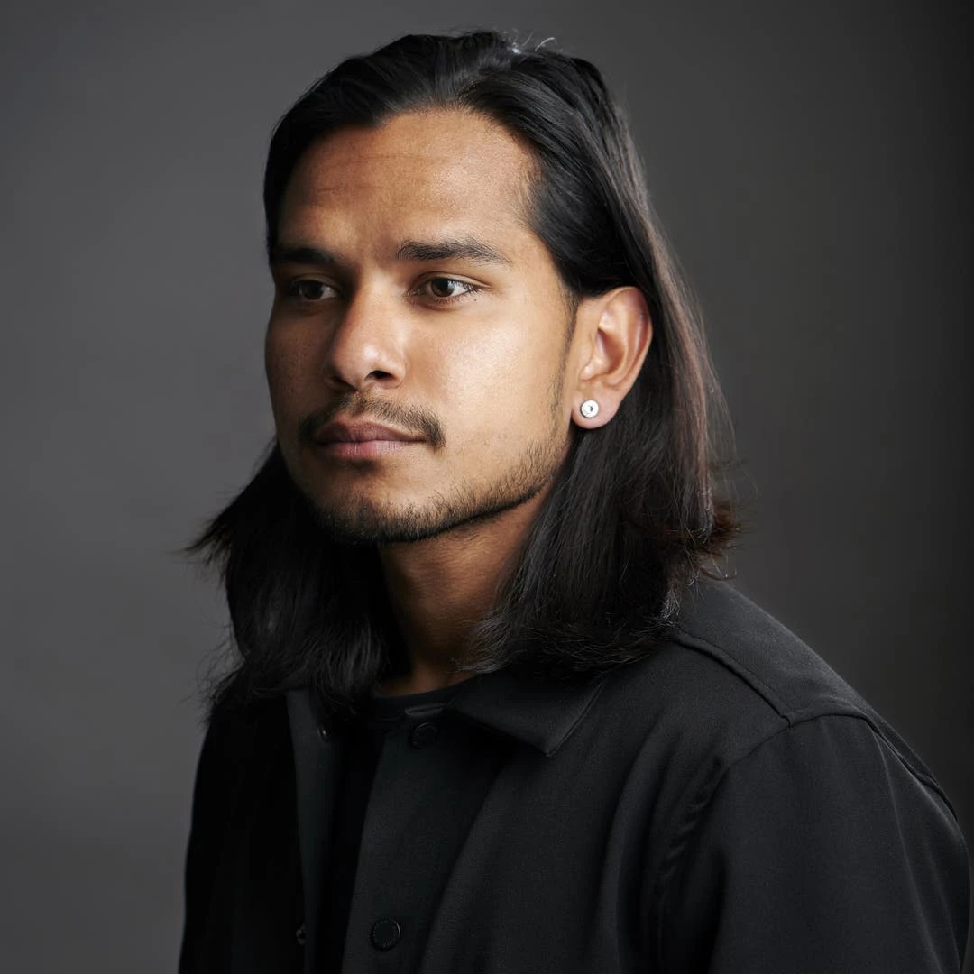 Fort Tempus Boucle D'oreille Magnétique à Cristaux Translucides - 8 Mm 7 Fort Tempus Boucle D'oreille Magnétique à Cristaux Translucides - 8 Mm – Image 5