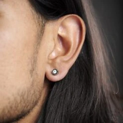 Fort Tempus Boucle D'oreille Magnétique à Cristaux Noirs Et Translucides De 8 Mm -Bijouterie Soldes Boutique rel megashoot earrings 16800 2