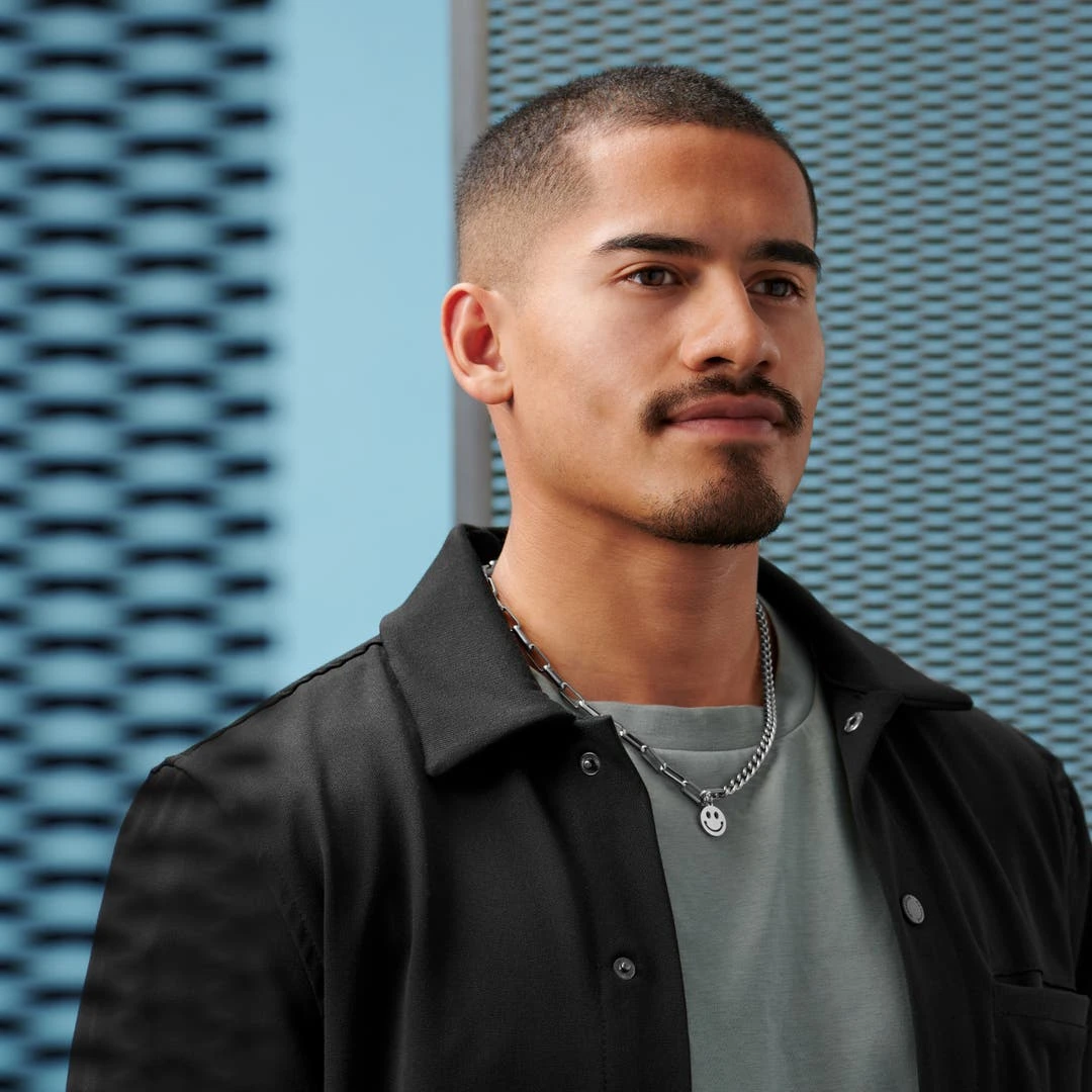 Lucleon Collier Caleb Amager à Double Maille Argentée Et Pendentif Smiley 6 Lucleon Collier Caleb Amager à Double Maille Argentée Et Pendentif Smiley – Image 4