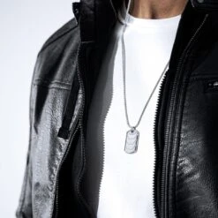 Lucleon Collier à Plaque Militaire Argentée Icarus Rayder -Bijouterie Soldes Boutique rst ll icarus dogtags productpage 24652 bjoernvalentine 2 2