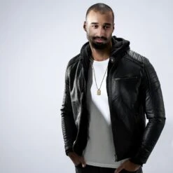 Lucleon Collier à Plaque Militaire Dorée Icarus Rayder 10 Lucleon Collier à Plaque Militaire Dorée Icarus Rayder -Bijouterie Soldes Boutique rst ll icarus dogtags productpage 24653 bjoernvalentine 1a