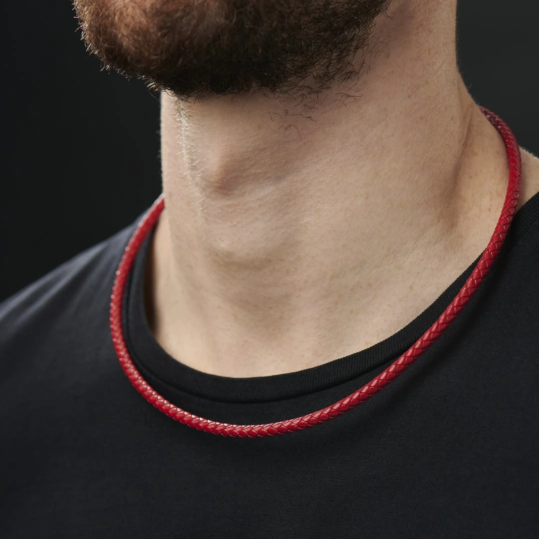 Collin Rowe Collier En Cuir Rouge Tressé 5mm 5 Collin Rowe Collier En Cuir Rouge Tressé 5mm – Image 3