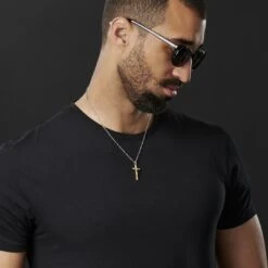 Fort Tempus Collier à Pendentif En Croix Dorée Avec Halo -Bijouterie Soldes Boutique rst megashoot neck2 1 17770