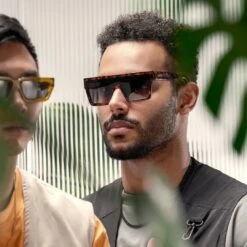 Otsu Occasus | Lunettes De Soleil Carrées Rétro à Motif écaille Et Verres Noirs Polarisés -Bijouterie Soldes Boutique rst spring 23 otsu sunglasses square tigerblack 1d