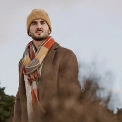 Fawler Hiems | Bonnet Orange à Revers En Laine Recyclée 12 Fawler Hiems | Bonnet Orange à Revers En Laine Recyclée -Bijouterie Soldes Boutique ste hiems scarves hats and gloves collection 26421 26411 rinalds 1x1 2