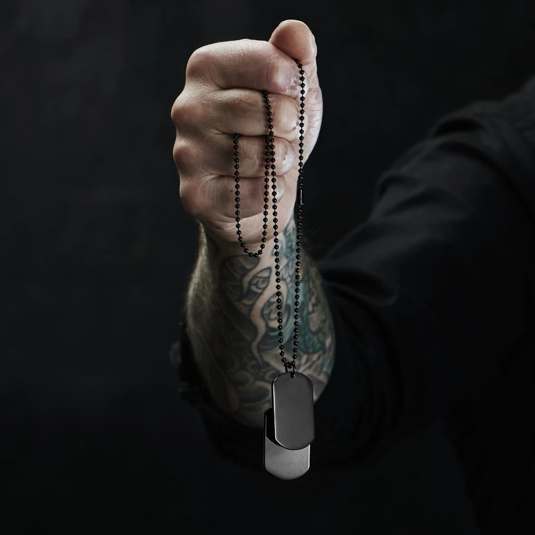 Lucleon Collier à Deux Plaques D'identité Noires 8 Lucleon Collier à Deux Plaques D'identité Noires – Image 6