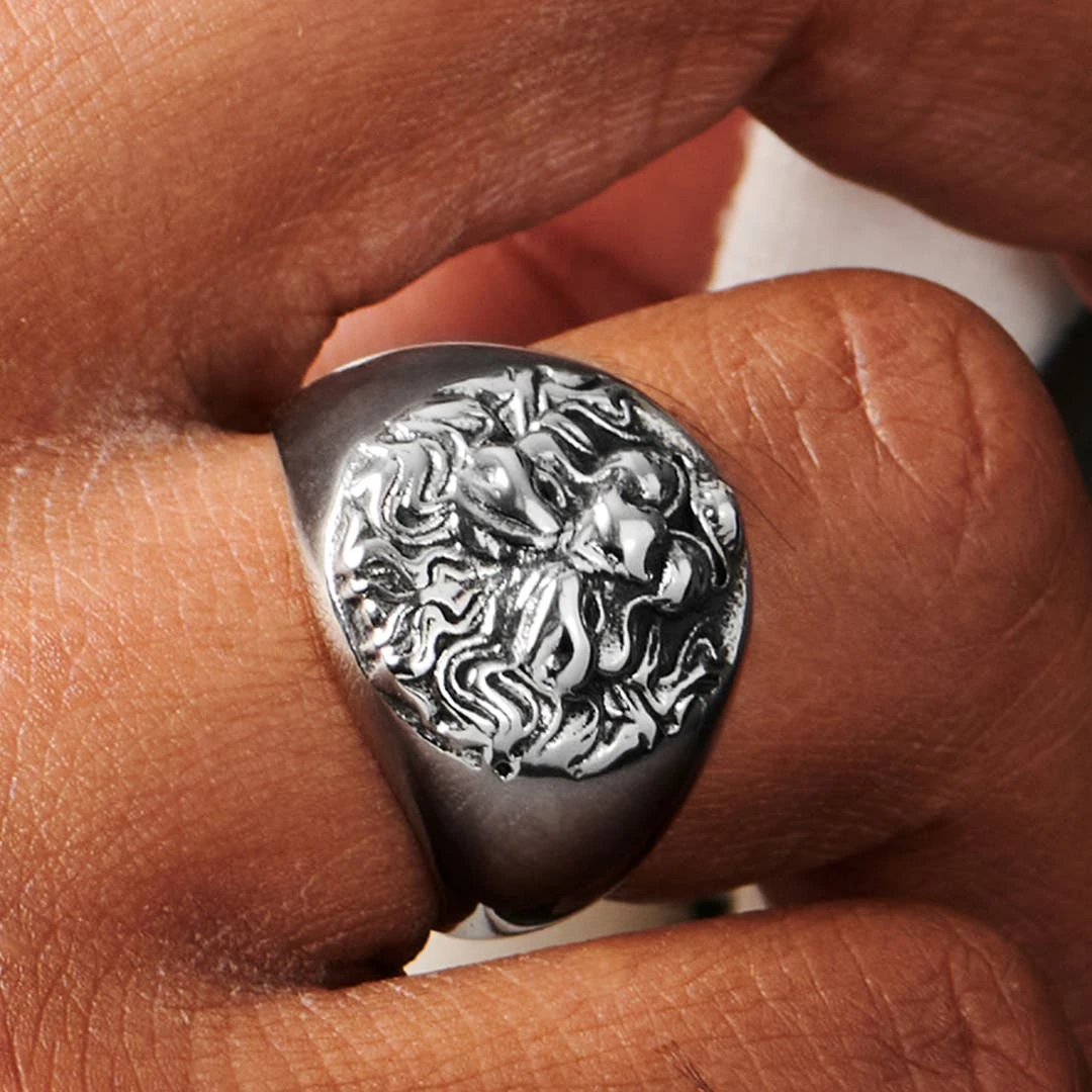 Moody Mason Chevalière Argentée Le Lion 8 Moody Mason Chevalière Argentée Le Lion – Image 6