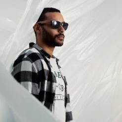 Waykins Lunettes De Soleil Rétro Noires à Verres Polarisés Et Branches En Bois -Bijouterie Soldes Boutique ste sd12 sunglasses nathangw 15 1x1 25018